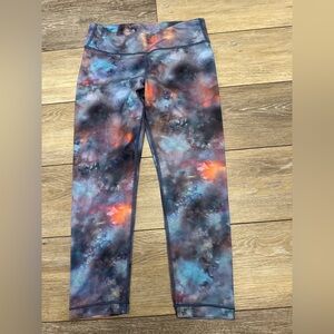 Athleta Printed Girl Chit Chat Capri